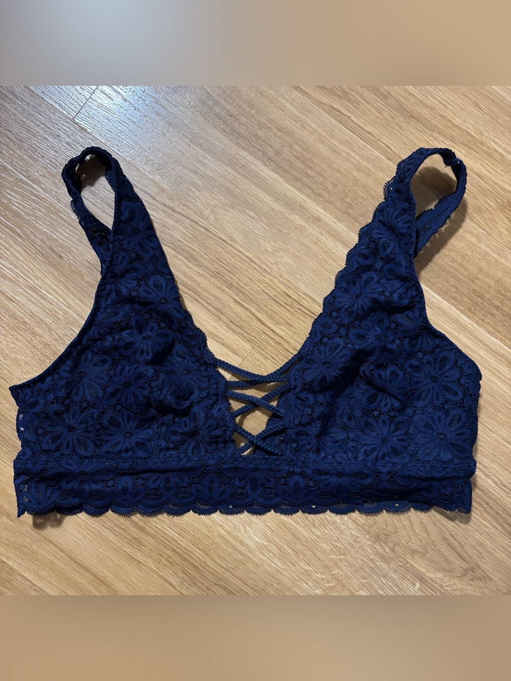 Victoria's Secret Navy Blue Daisy Lace Front-Lace Bralette Large